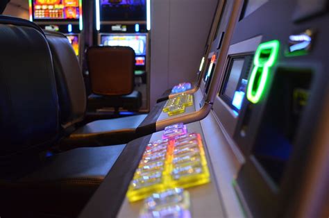 5 Walzen Spielautomaten .